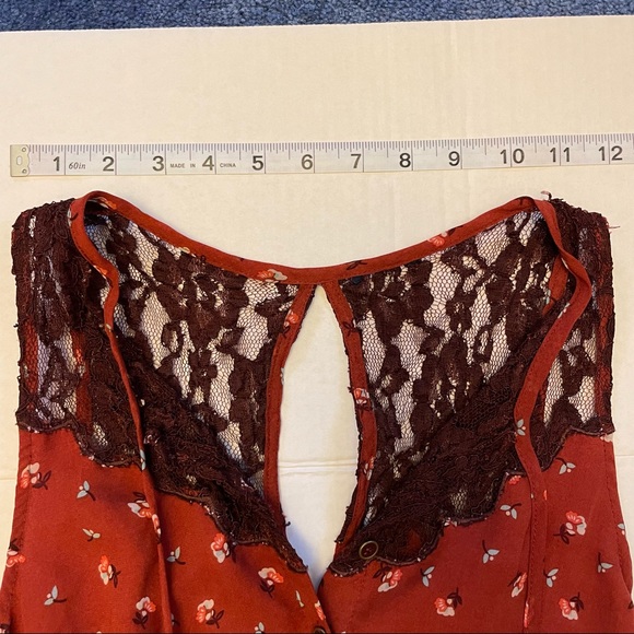 Fall Floral Open Back Halter Top Lace Button-Up Dress - Picture 7 of 10